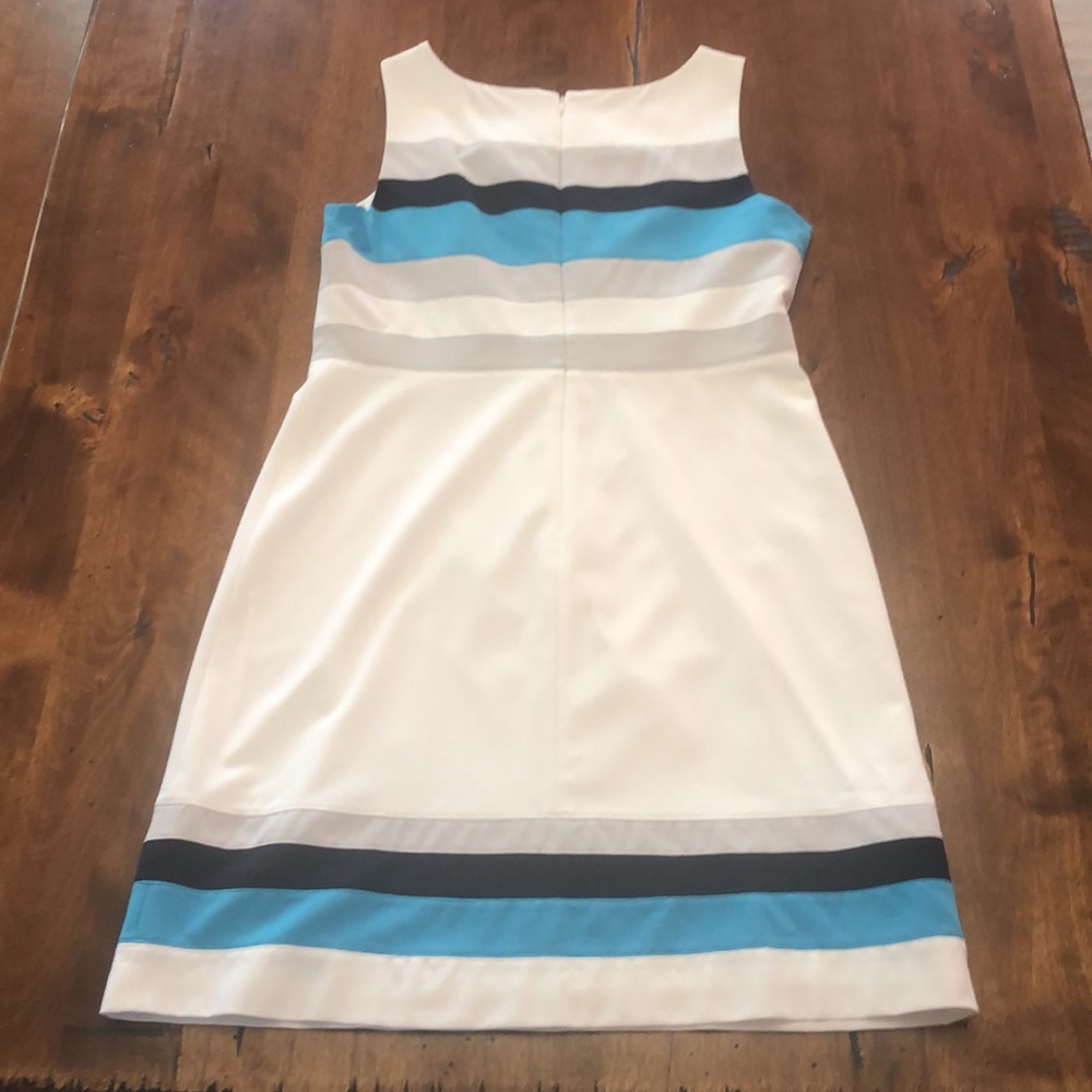 Fun summer WHBM dress - size 8 - Picture 2 of 6